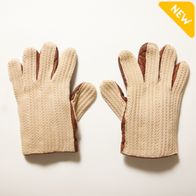 Load image into Gallery viewer, Vintage 1970s Driving Gloves
